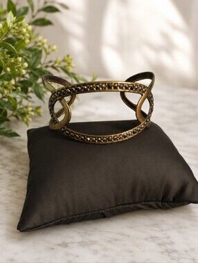 Paparazzi Never a Dull Moment brass bracelet